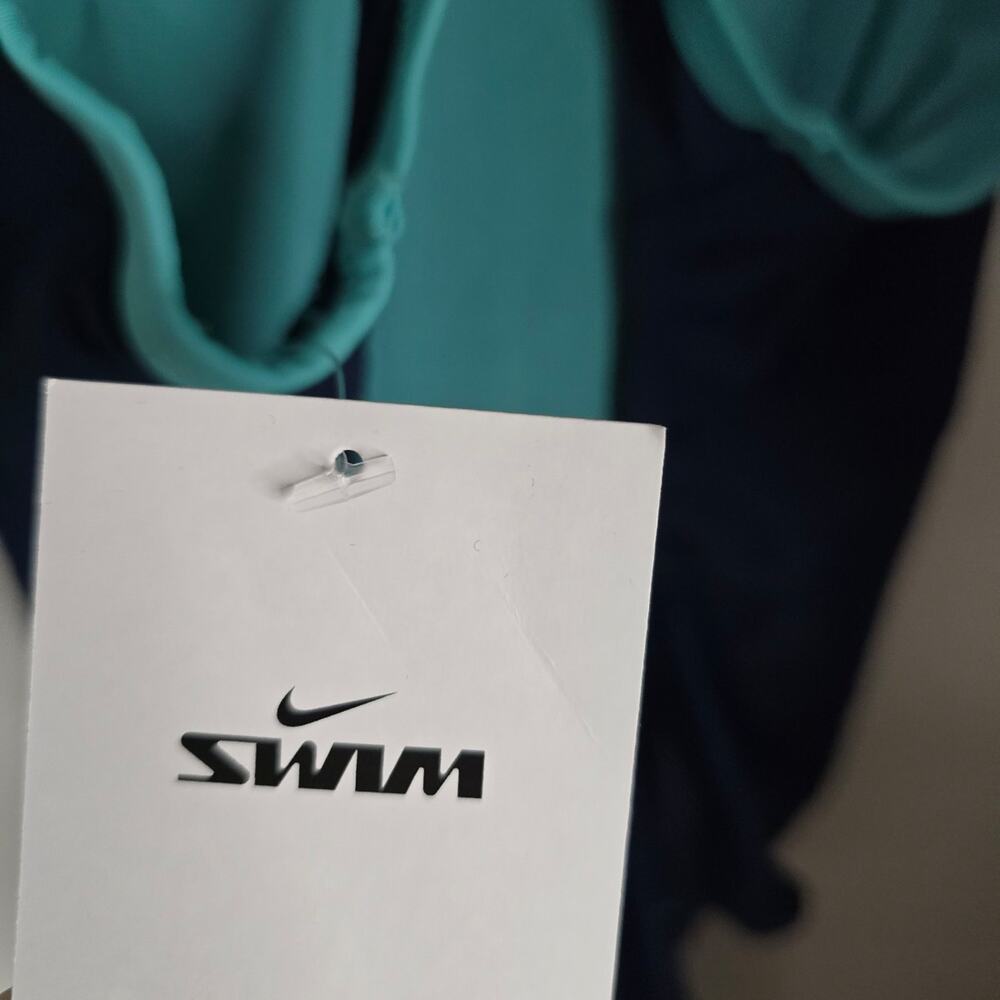 Nike One piece Competition Swimsuit training size 34 NWT MSRP $60 - Picture 3 of 8